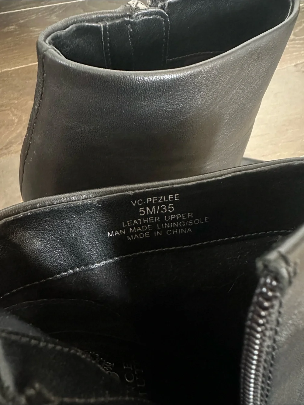 Vince Camuto black leather